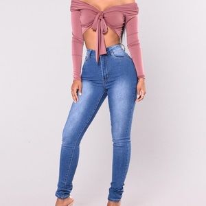 Fashion nova jeans💦